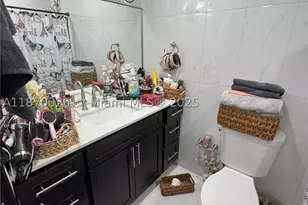 6411 W 27th, Hialeah, FL 33016 - Photo 11