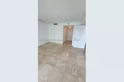 2101 Brickell #1109, Miami, FL 33129 - Photo 7