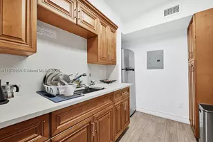 1784 Marseille, Miami Beach, FL 33141 - Photo 37