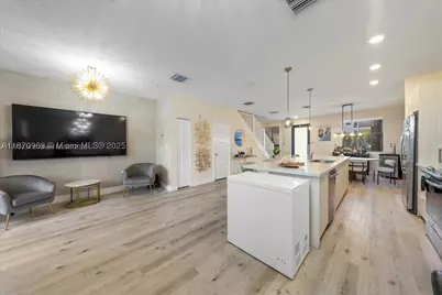 10413 NW 82nd #9, Doral, FL 33178 - Photo 17