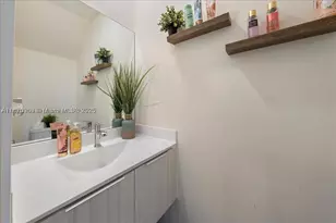 10413 NW 82nd, Doral, FL 33178 - Photo 11
