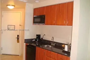 18001 Collins, Sunny Isles Beach, FL 33160 - Photo 5