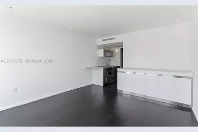 1601 West #210, Miami Beach, FL 33139 - Photo 5
