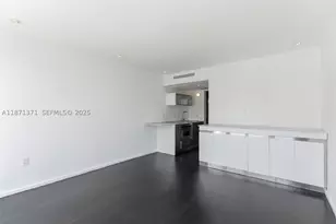 1601 W, Miami Beach, FL 33139 - Photo 5