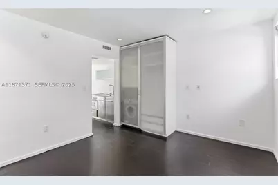 1601 West #210, Miami Beach, FL 33139 - Photo 15