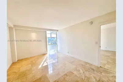3301 N Country Club #410, Aventura, FL 33180 - Photo 13