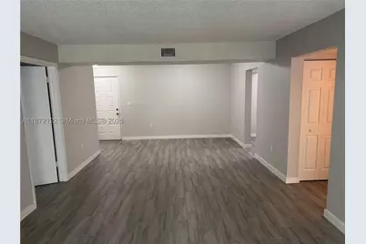 721 N Pine Island #201, Plantation, FL 33324 - Photo 7