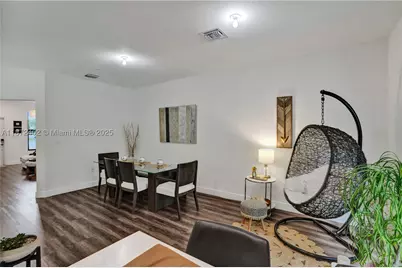 136 SW 185th, Pembroke Pines, FL 33029 - Photo 9