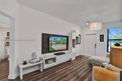 136 SW 185th, Pembroke Pines, FL 33029 - Photo 3