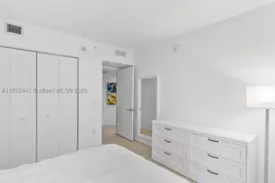 31 SE 6th, Miami, FL 33131 - Photo 19