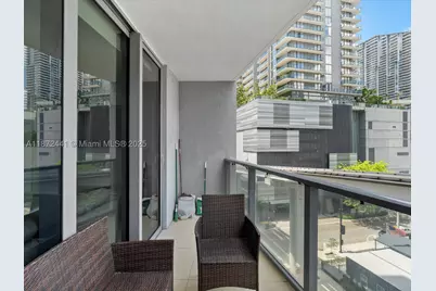 31 SE 6th #802, Miami, FL 33131 - Photo 33