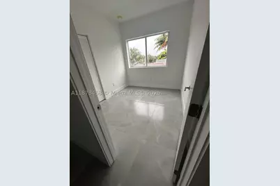 723 NW 19th #B, Fort Lauderdale, FL 33311 - Photo 13
