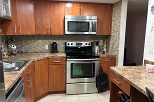 3475 N Country Club, Aventura, FL 33180 - Photo 5