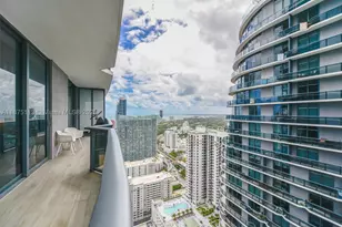 45 SW 9th, Miami, FL 33130 - Photo 21