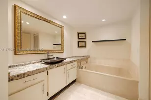 1717 N Bayshore, Miami, FL 33132 - Photo 17