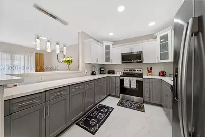 241 Oceanic, Lauderdale by the Sea, FL 33308 - Photo 13