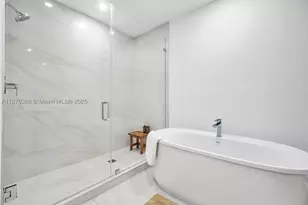 17550 Collins, Sunny Isles Beach, FL 33160 - Photo 27