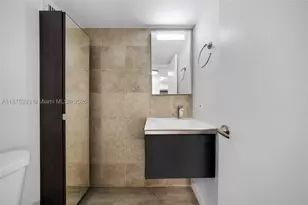 1228 W, Miami Beach, FL 33139 - Photo 23