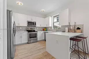 403 NE 212th, Miami, FL 33179 - Photo 13