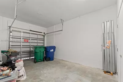 403 NE 212th, Miami, FL 33179 - Photo 31