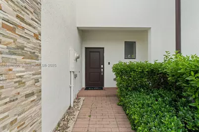 403 NE 212th, Miami, FL 33179 - Photo 3
