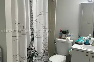 17901 NW 68th, Hialeah, FL 33015 - Photo 15