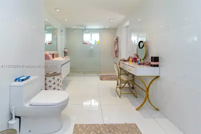 1215 N Biscayne Point, Miami Beach, FL 33141 - Photo 39