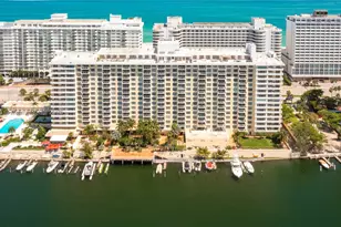 5600 Collins, Miami Beach, FL 33140 - Photo 47