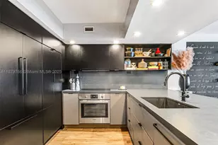 5600 Collins, Miami Beach, FL 33140 - Photo 9