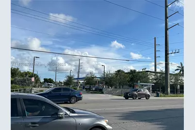 1605 NW 95th, Miami, FL 33147 - Photo 9