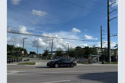 1605 NW 95th, Miami, FL 33147 - Photo 11