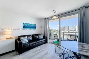19201 Collins, Sunny Isles Beach, FL 33160 - Photo 7