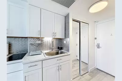 19201 Collins #636, Sunny Isles Beach, FL 33160 - Photo 9
