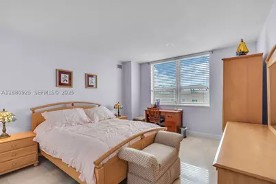 3232 SW 22nd #801, Miami, FL 33145 - Photo 11