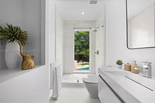 575 Bay Point, Miami, FL 33137 - Photo 15