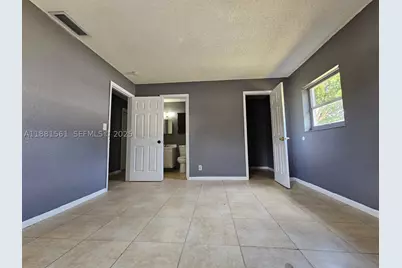 325 SW 80th, North Lauderdale, FL 33068 - Photo 13