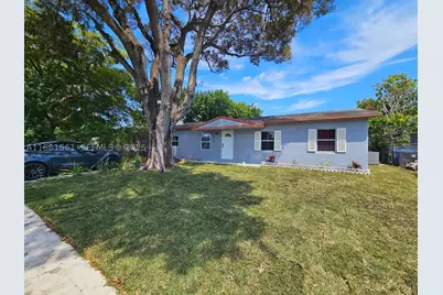 325 SW 80th, North Lauderdale, FL 33068 - Photo 3