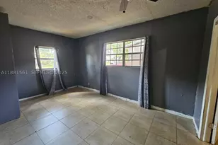 325 SW 80th, North Lauderdale, FL 33068 - Photo 15