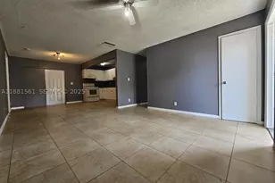 325 SW 80th, North Lauderdale, FL 33068 - Photo 9