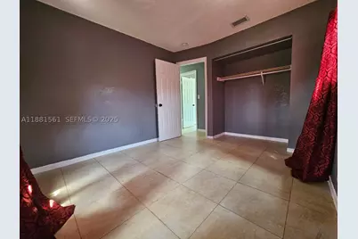 325 SW 80th, North Lauderdale, FL 33068 - Photo 21