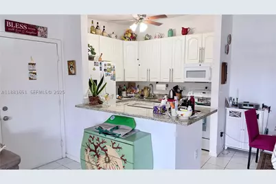 9794 N Belfort #202, Tamarac, FL 33321 - Photo 15