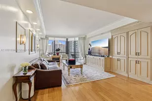 20191 E Country Club, Aventura, FL 33180 - Photo 3