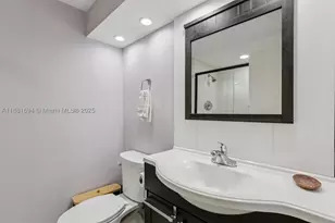 20191 E Country Club, Aventura, FL 33180 - Photo 17