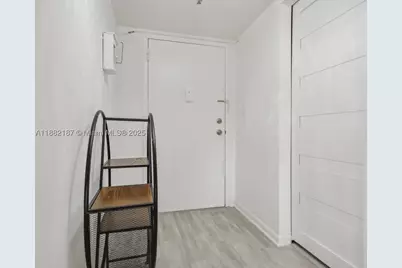 1345 West #304, Miami Beach, FL 33139 - Photo 19
