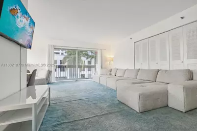 1345 West #304, Miami Beach, FL 33139 - Photo 5