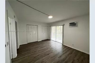 200 SW 132nd #203L, Pembroke Pines, FL 33027 - Photo 5