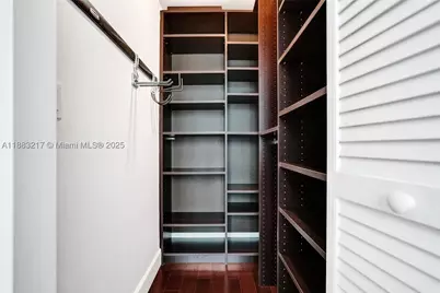 950 Brickell Bay #1704, Miami, FL 33131 - Photo 25