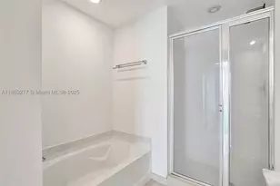 950 Brickell Bay, Miami, FL 33131 - Photo 21