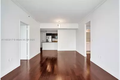 950 Brickell Bay #1704, Miami, FL 33131 - Photo 9