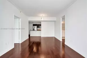950 Brickell Bay, Miami, FL 33131 - Photo 9